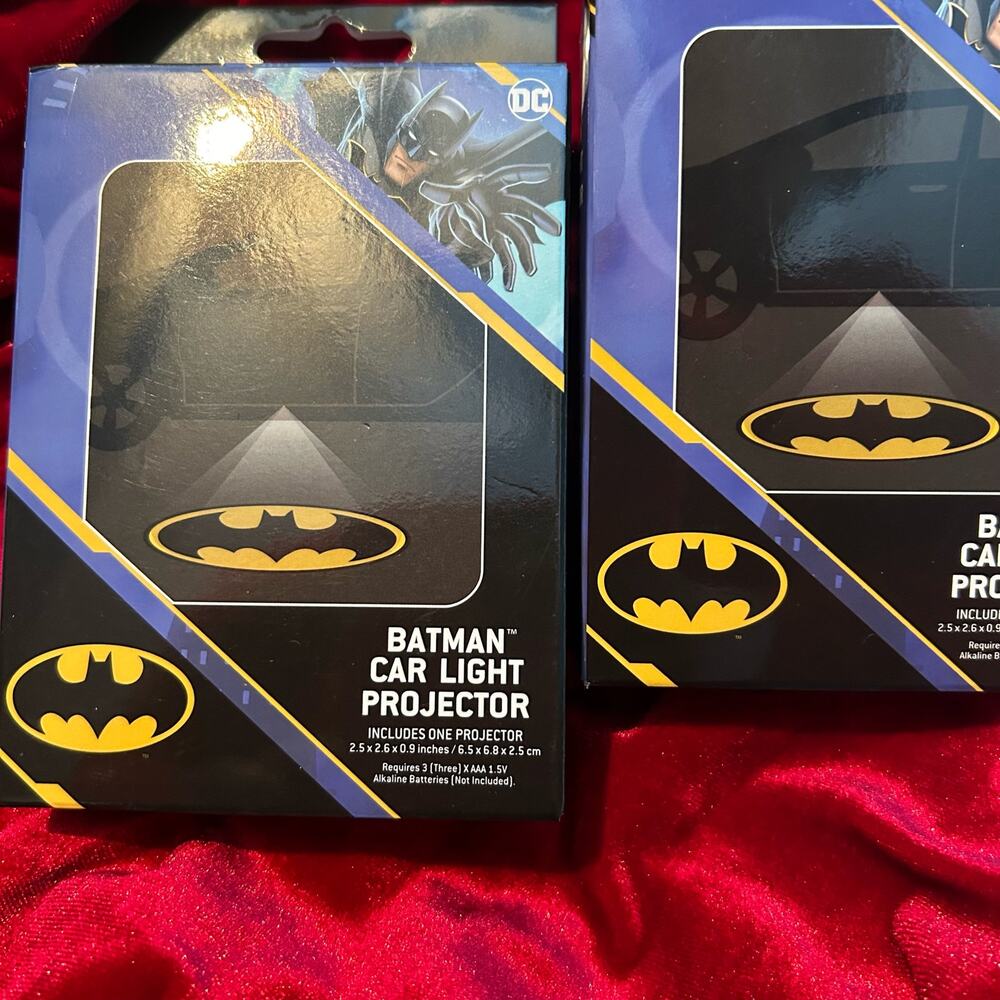 ♡ NEW DC Batman Car Light Door Projector - Picture 2 of 3